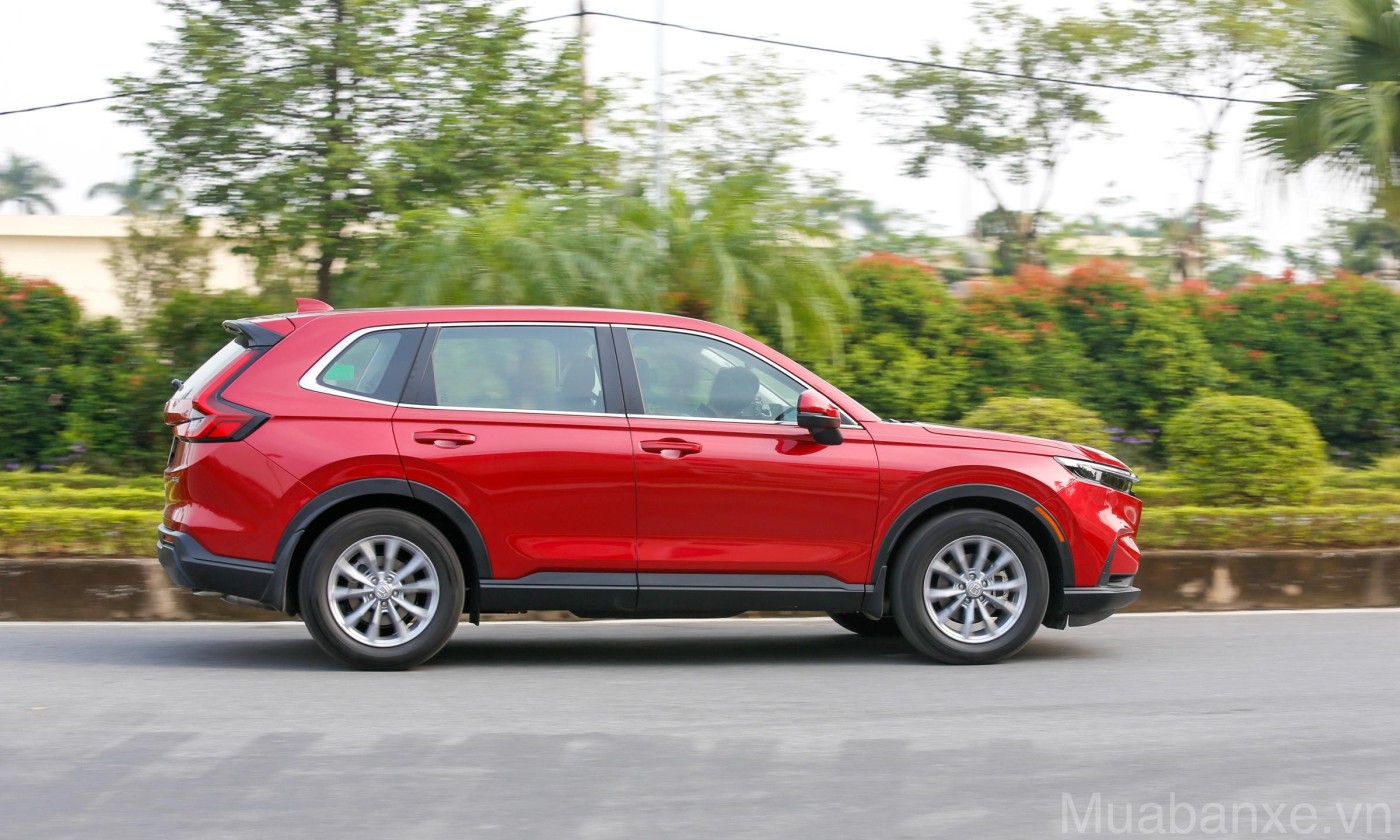 cam giac lai xe honda cr v trong do thi tinbanxe vn