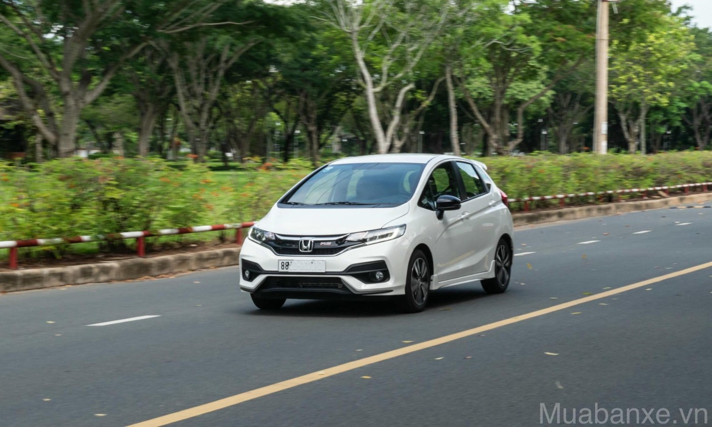 cam giac lai xe honda jazz tren cao toc tinbanxe vn