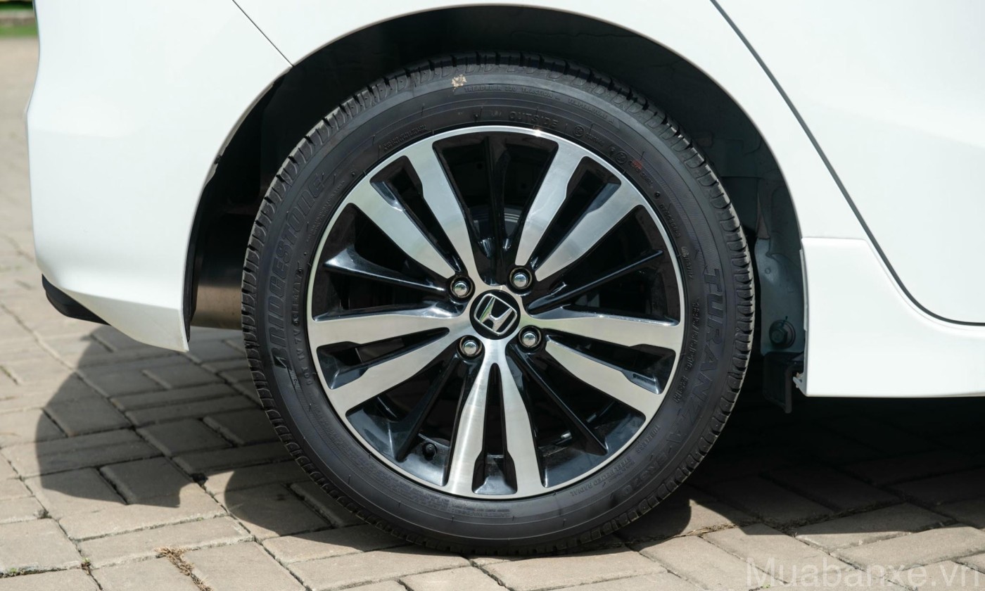 mam va lop xe honda jazz tinbanxe vn