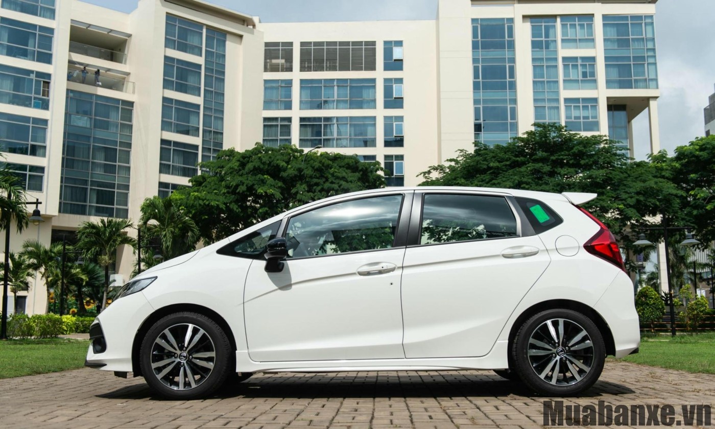 than xe honda jazz