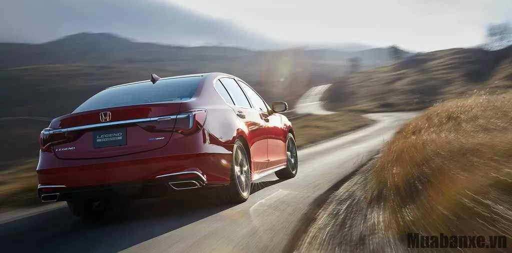 Thiết kế đuôi xe Honda Legend
