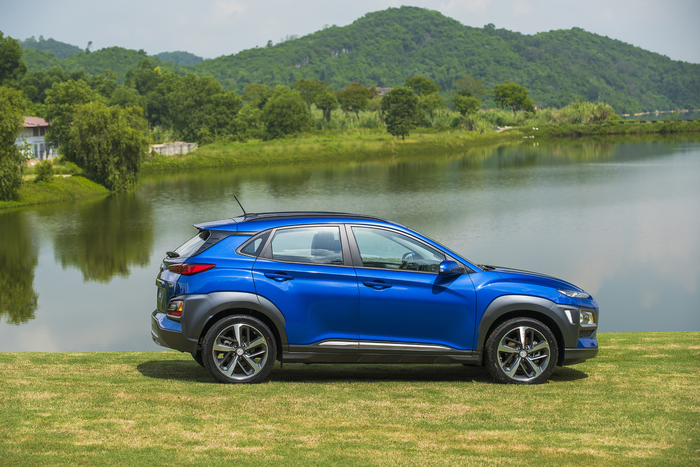 gia xe hyundai kona tinbanxe 4