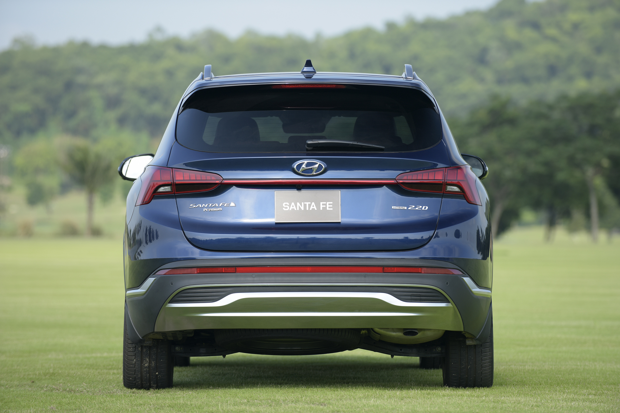 gia xe hyundai santafe tinbanxe 3