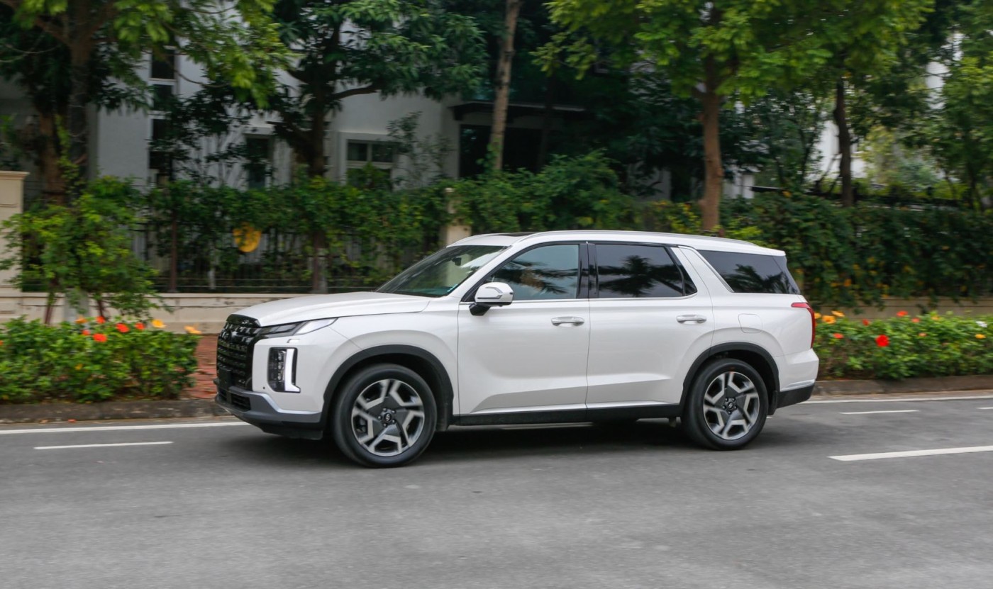 cam giac lai xe hyundai palisade trong do thi tinbanxe vn