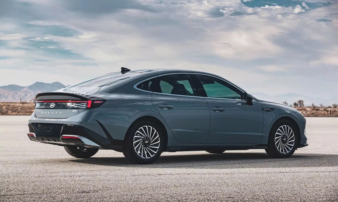 than xe hyundai sonata