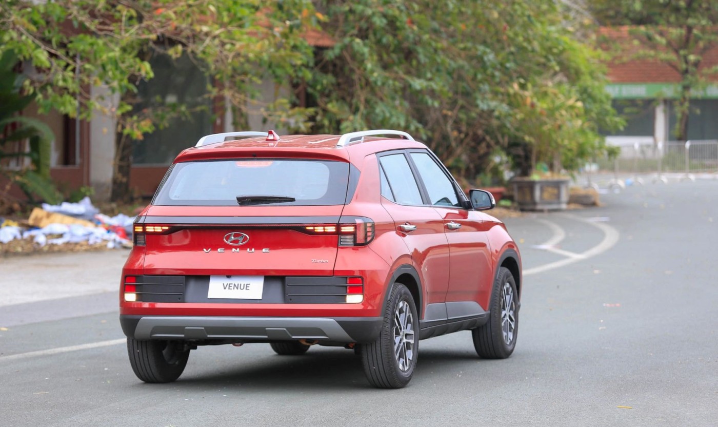 cam giac lai xe hyundai venue tinbanxe vn