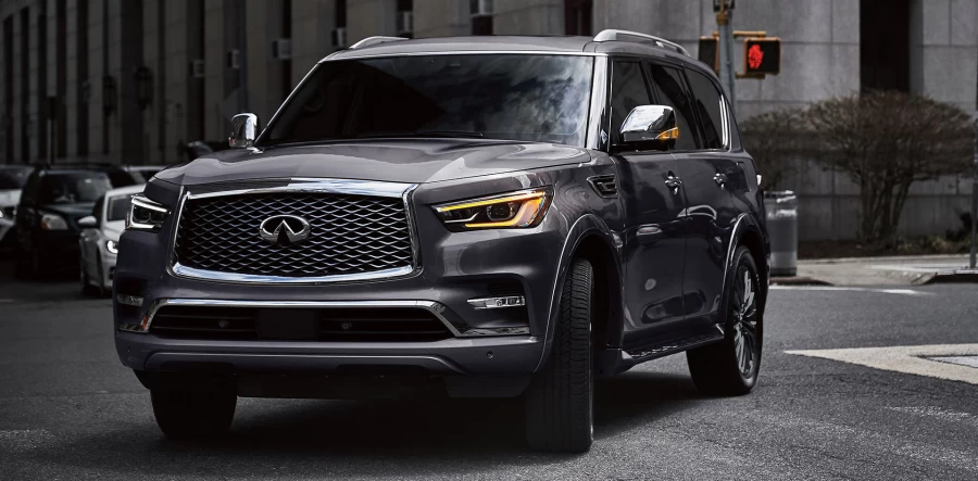 Thiết kế đầu xe infiniti qx80