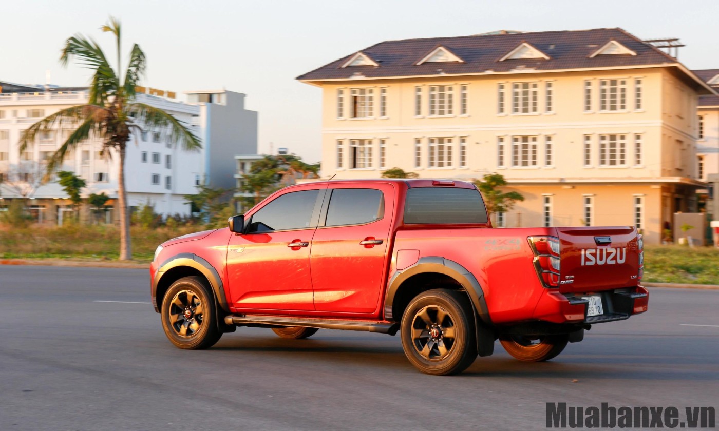 cam giac lai xe isuzu d max