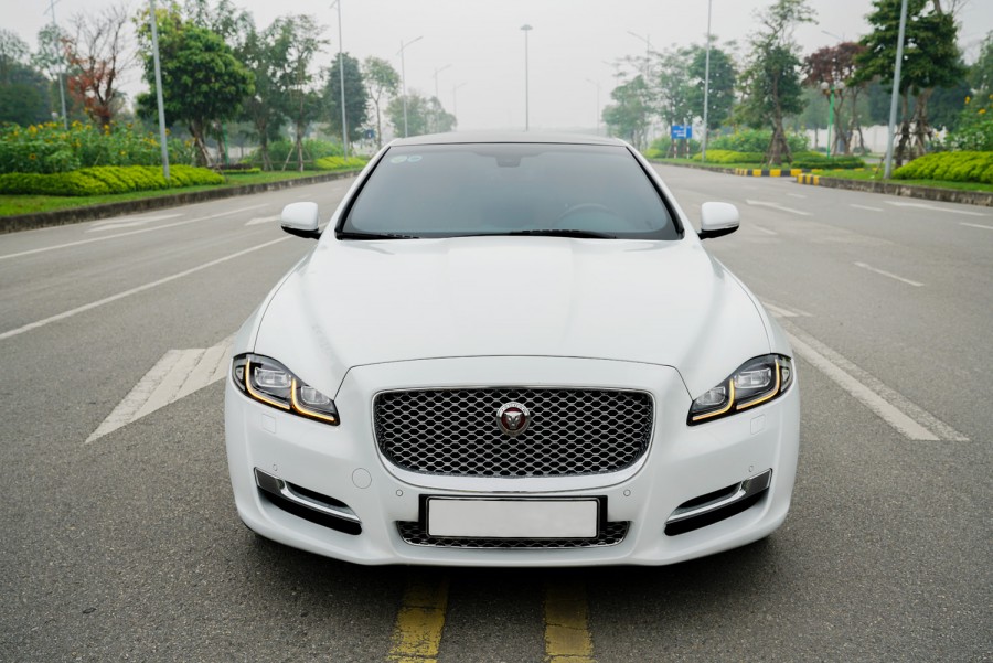 Thiết kế đầu xe jaguar xjl 