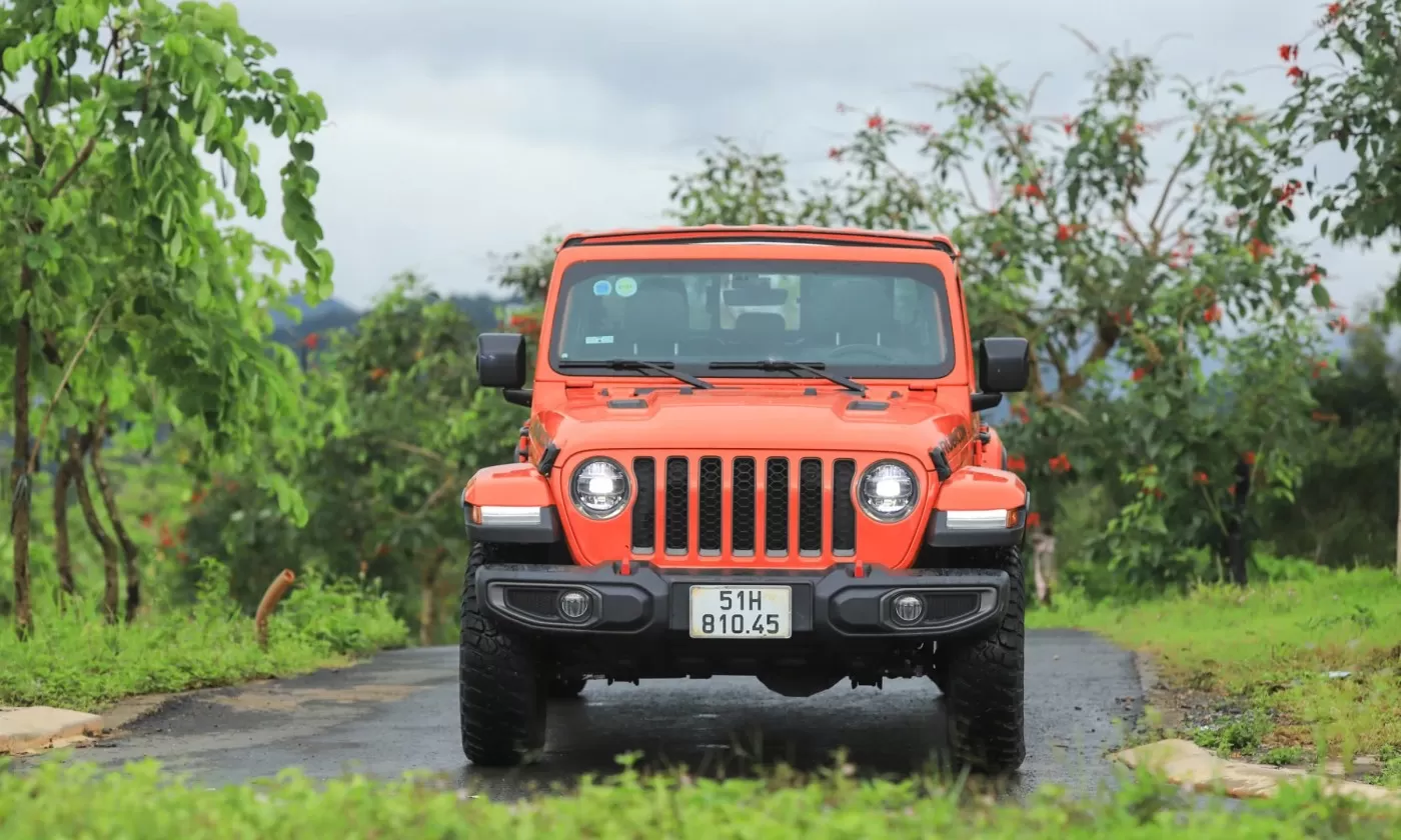 dau xe jeep gladiator tinbanxe vn
