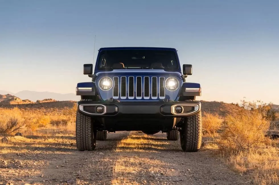 dau xe jeep wrangler tinbanxe vn