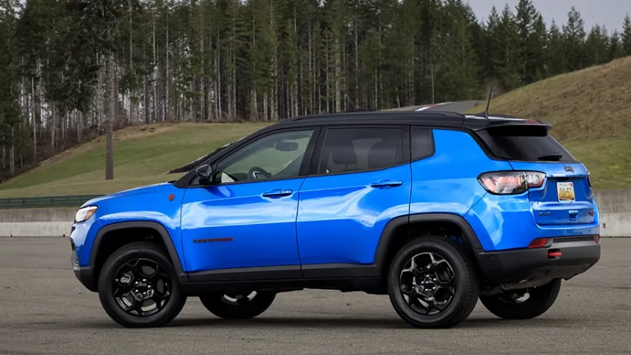 Thiết kế đuôi xe jeep compass 