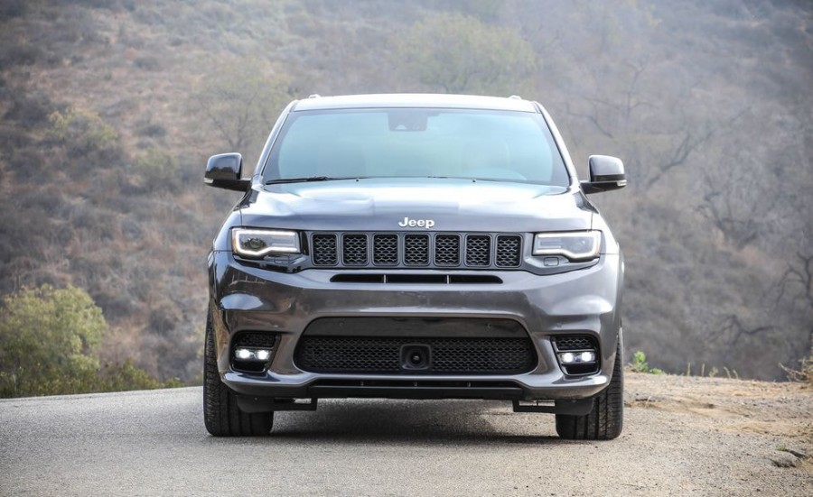 Thiết kế đầu xe jeep grand cherokee srt 