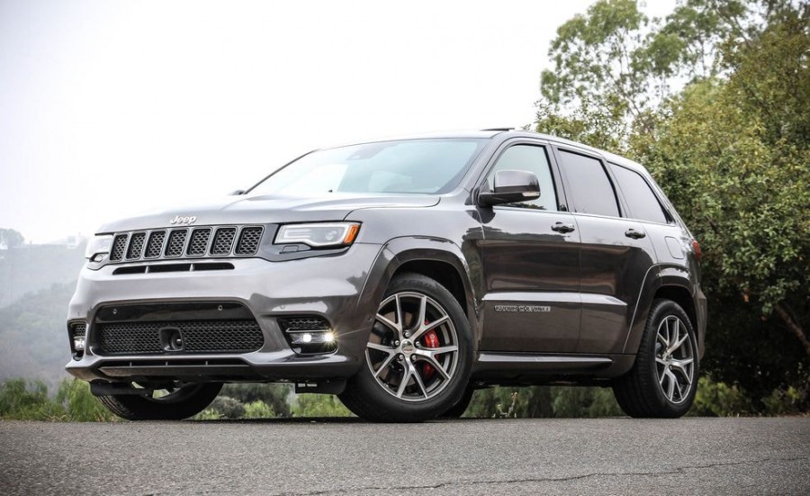 Trang bị tính năng an toàn jeep grand cherokee srt 