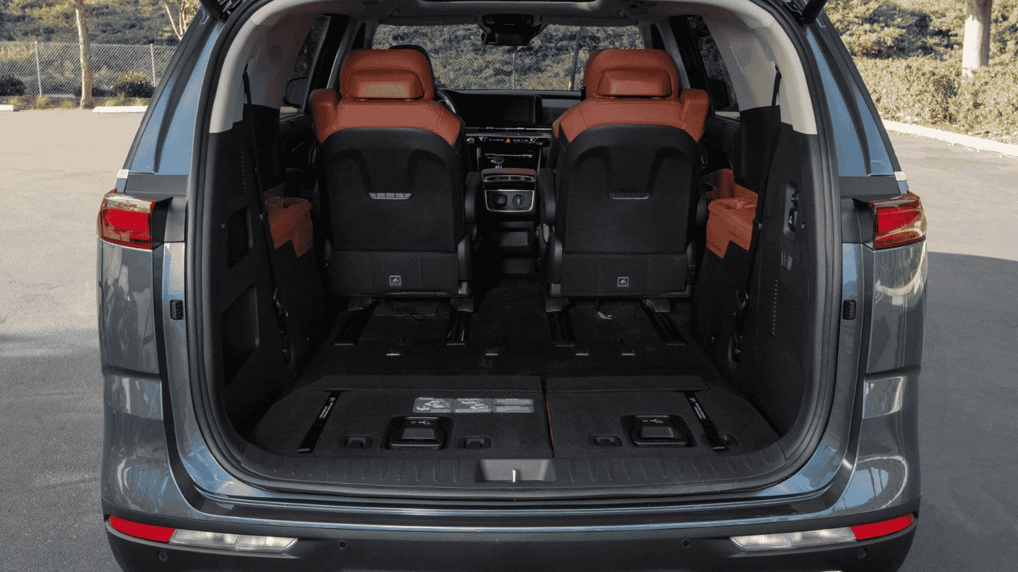 khoang hanh ly kia carnival