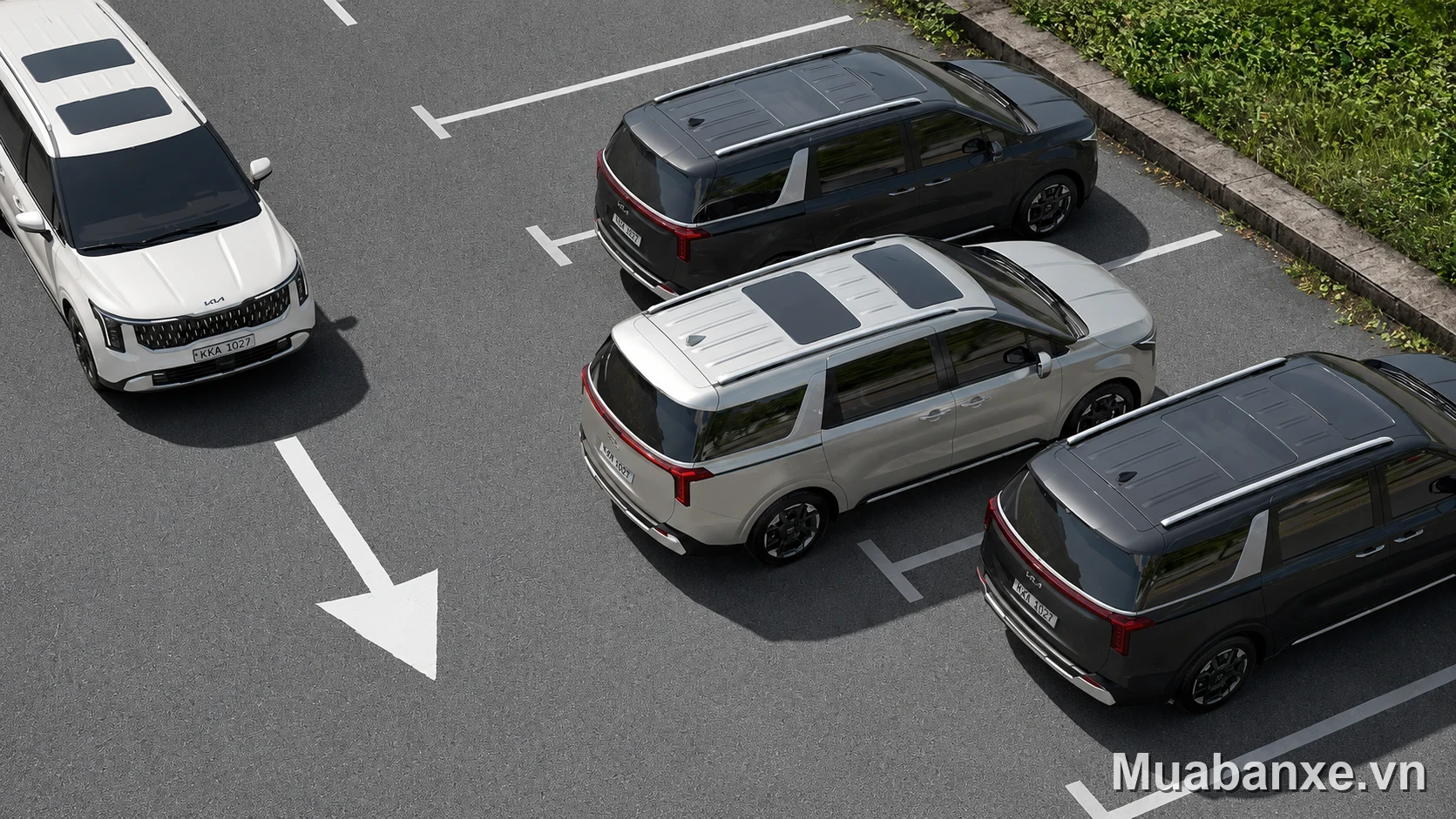 Kia Carnival màu bạc 3/4 trước (góc khác)