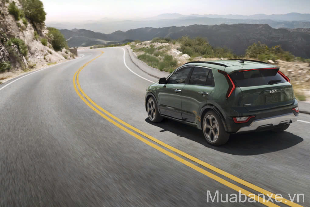 duoi xe kia niro tinbanxe vn