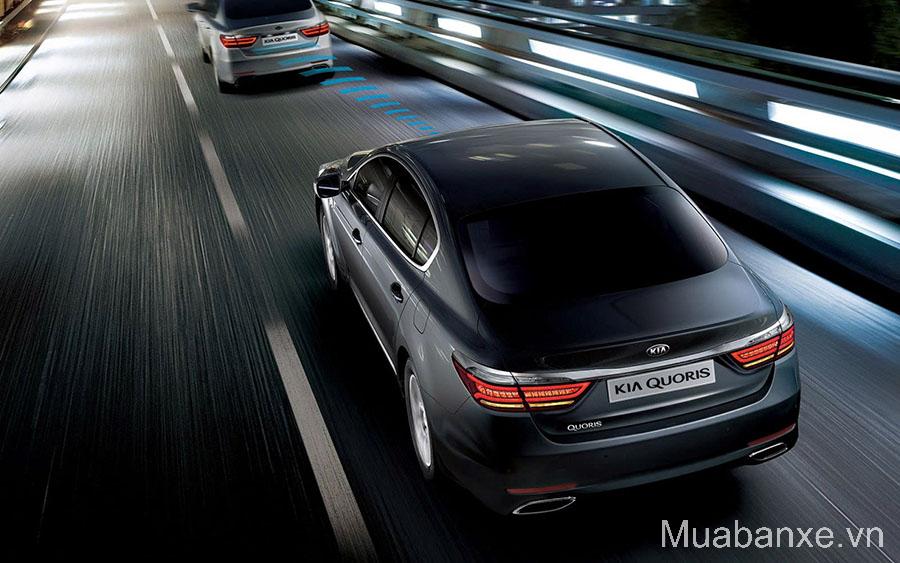 duoi xe kia quoris tinbanxe vn