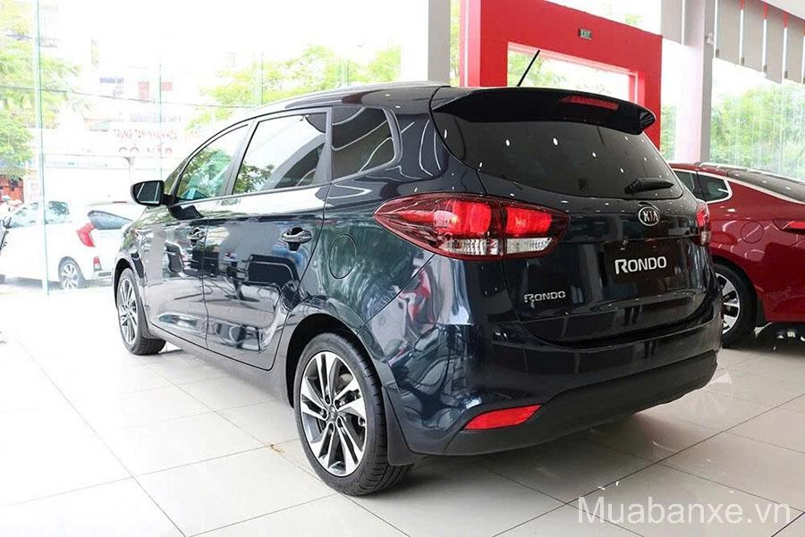 cum duoi xe kia rondo tinbanxe vn