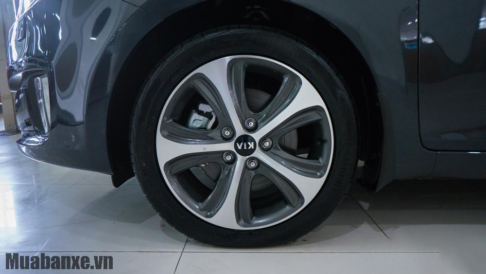 mam va lop xe kia rondo