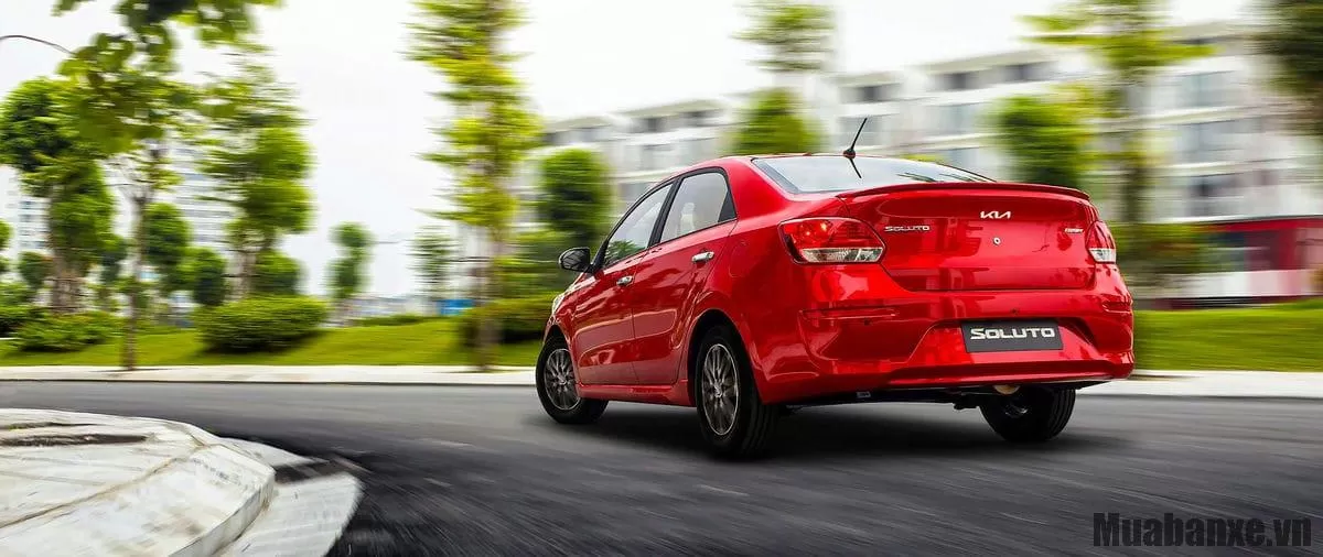 Cảm giác lái xe Kia Soluto