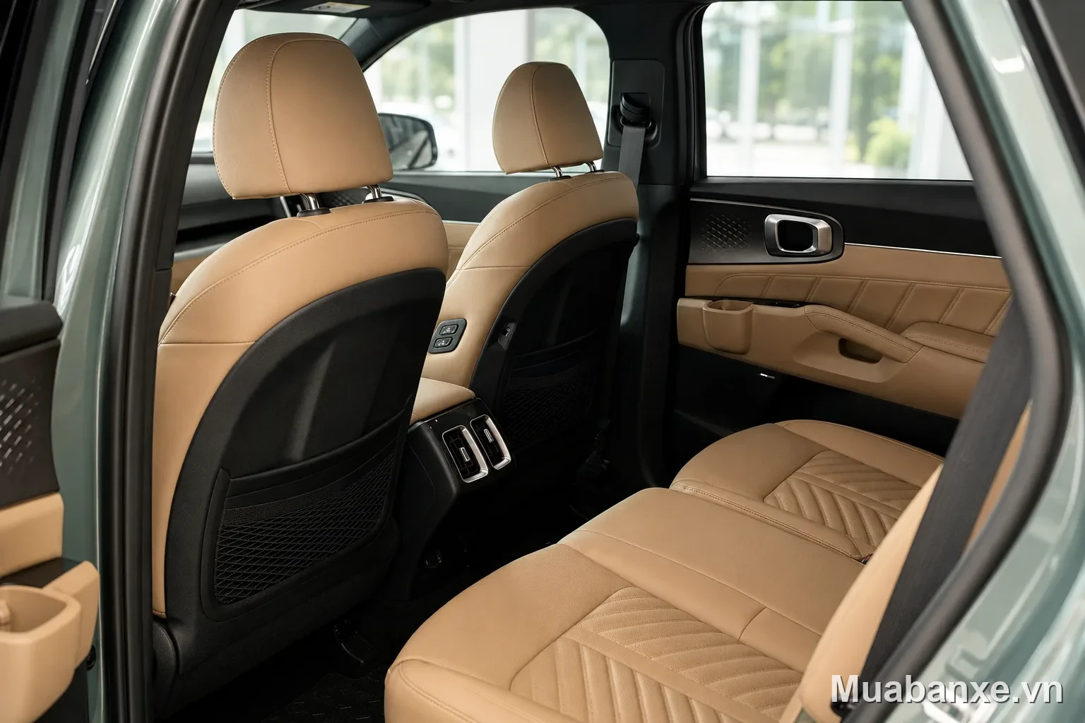 Kia Sorento hàng ghế sau với chất liệu da cao cấp