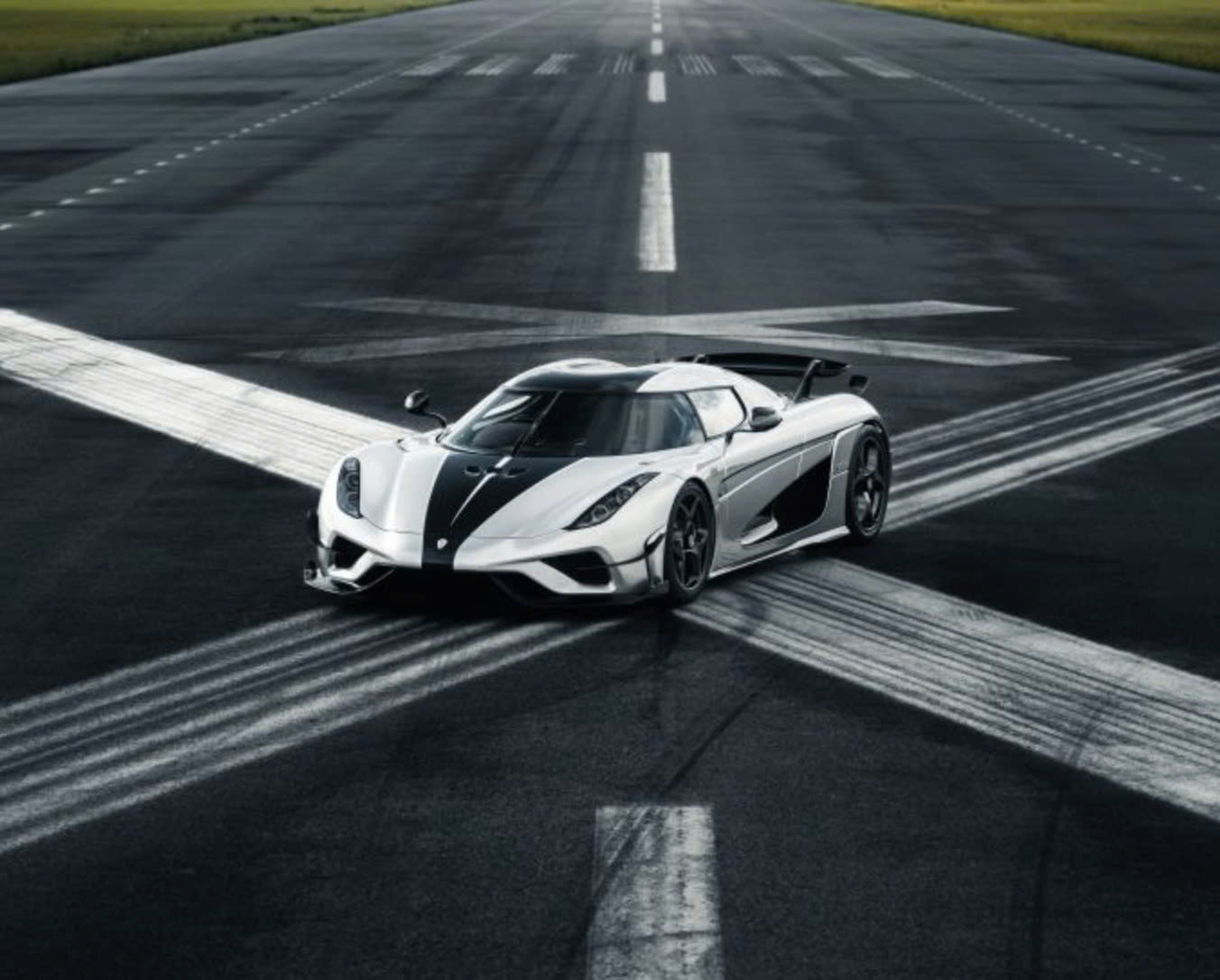 than xe koenigsegg regera tinbanxe vn