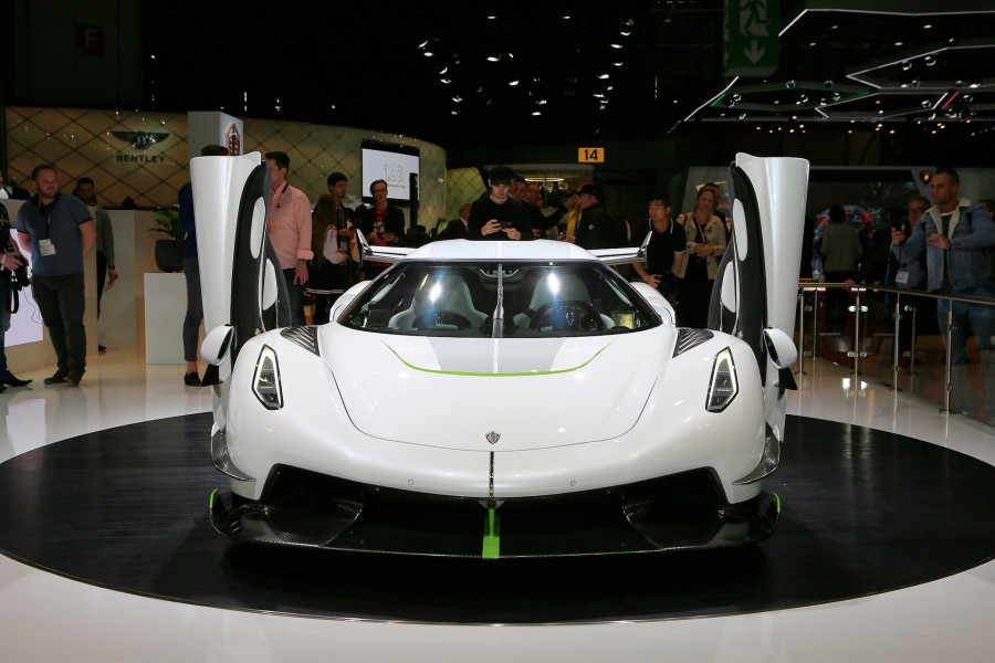 Thiết kế đầu xe koenigsegg jesko 