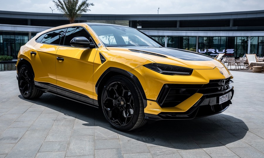 Cảm giác lái lamborghini urus 