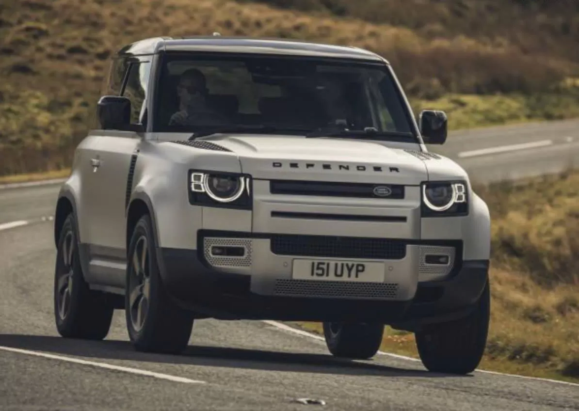 dau xe land rover defender tinbanxe vn