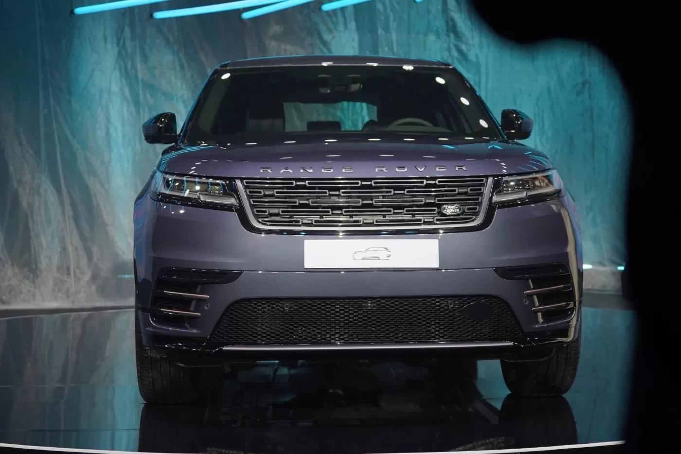 dau xe range rover velar tinbanxe vn