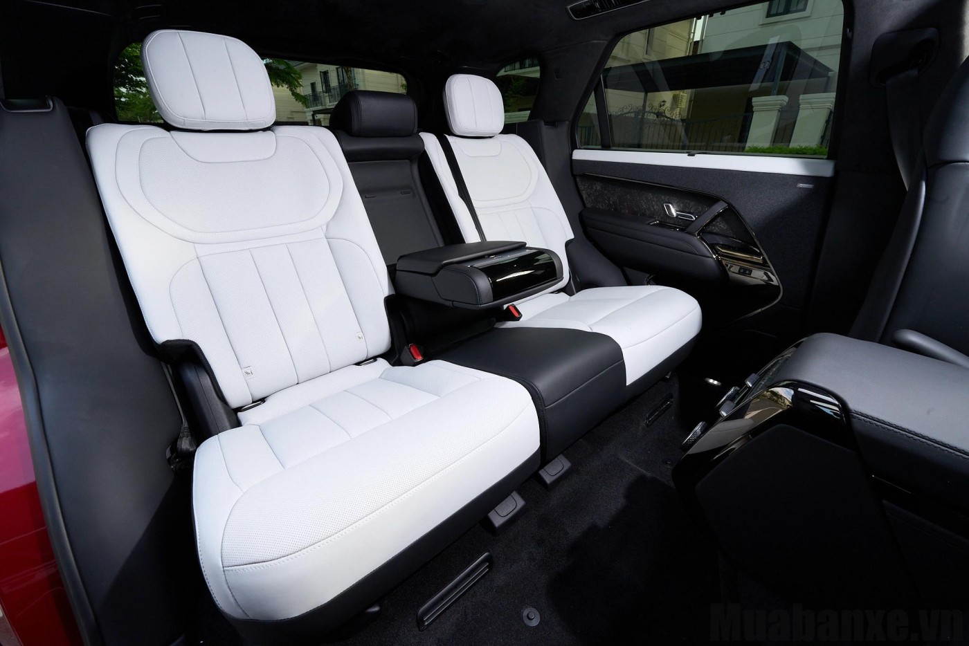 ghe ngoi tren xe land rover range rover sport