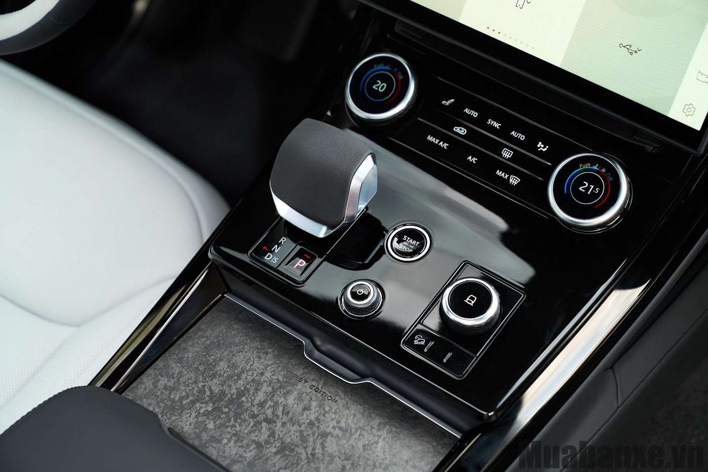 tien nghi tren xe land rover range rover sport