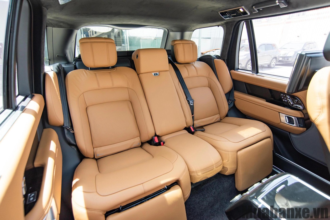 ghe ngoi tren xe land rover range rover