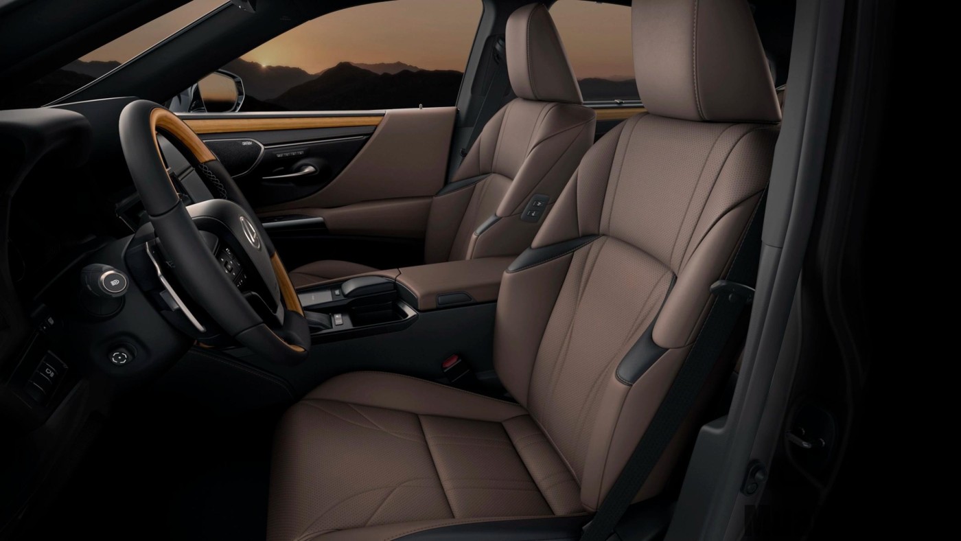 ghe hang truoc cua xe lexus es