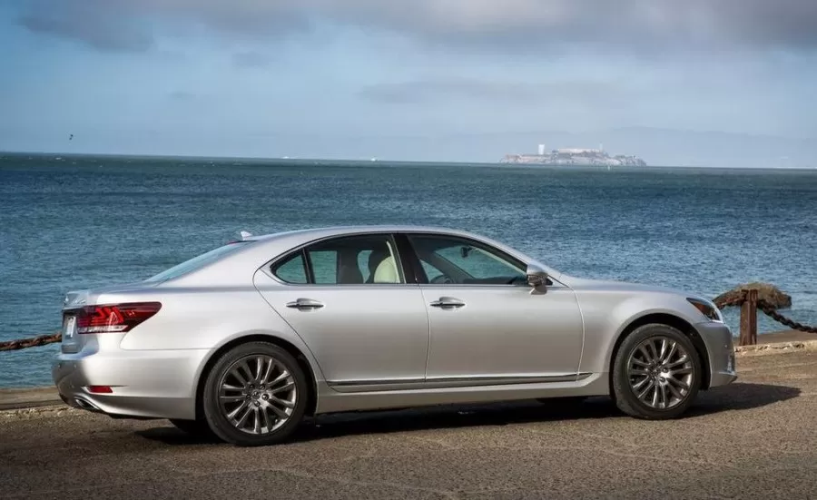 Thiết kế thân xe lexus ls460
