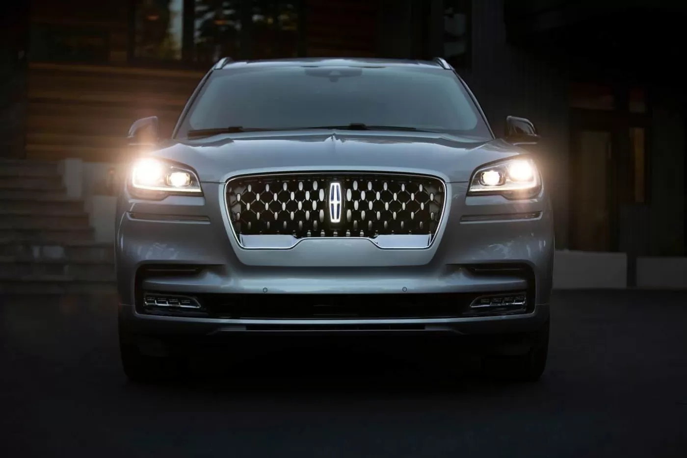 dau xe lincoln aviator tinbanxe vn