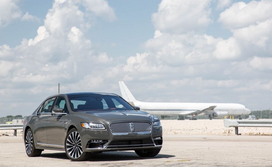 Thiết kế đầu xe lincoln continental 