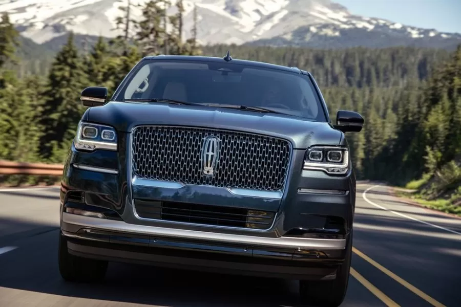 Thiết kế đầu xe lincoln navigator