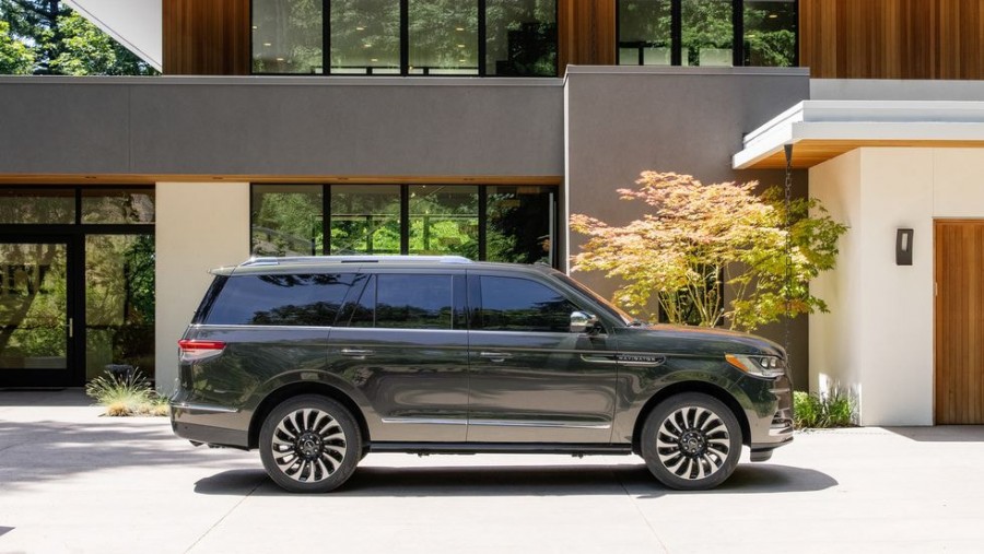 Thiết kế thân xe lincoln navigator