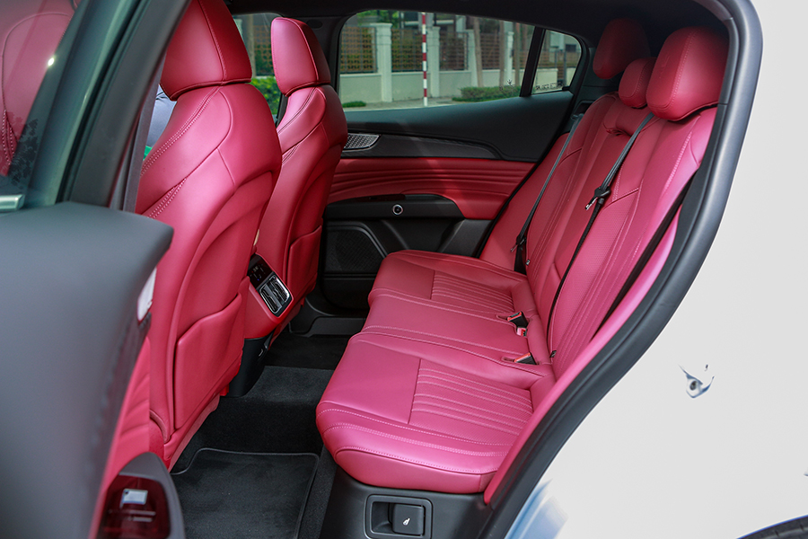 Ghế ngồi Maserati Grecale
