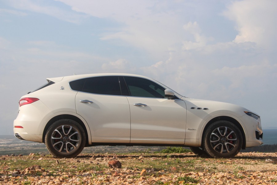 gia xe maserati levante tinbanxe 4 tinbanxe vn