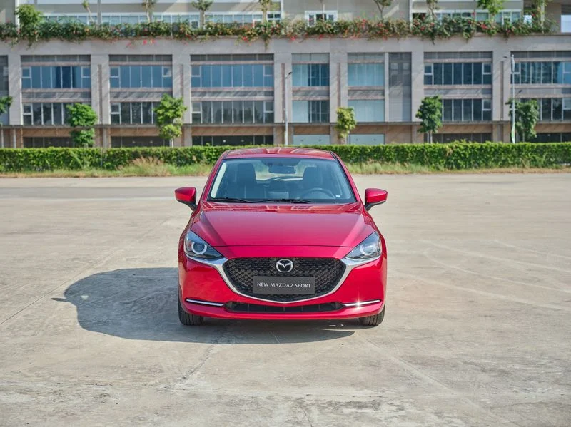 Thiết kế đầu xe mazda 2 hatchback