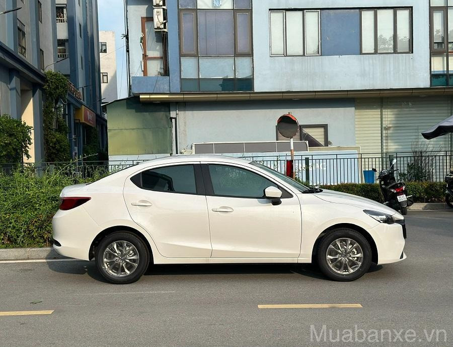 thiet ke than xe mazda 2 tinbanxe vn