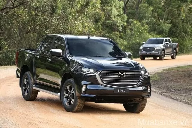 cam giac lai xe mazda bt 50 tren cao toc tinbanxe vn