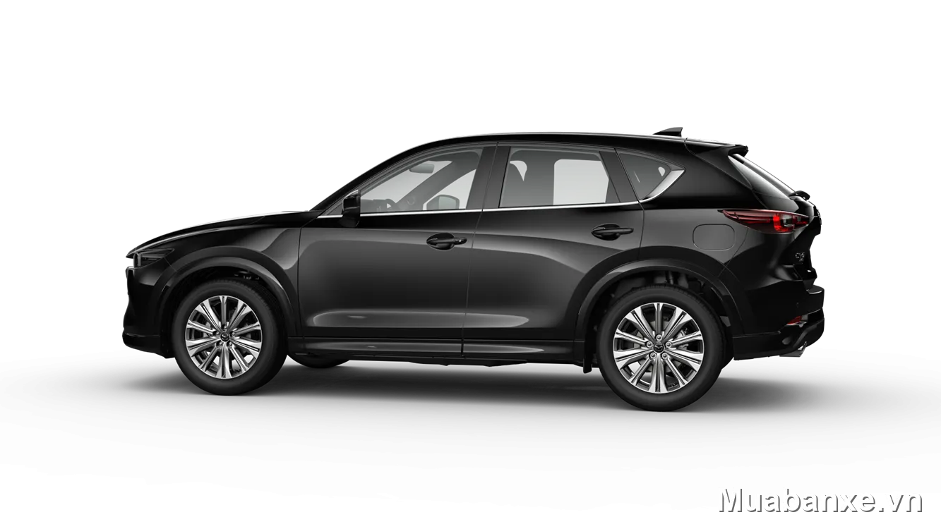 Mazda CX-5 màu đen nhìn ngang