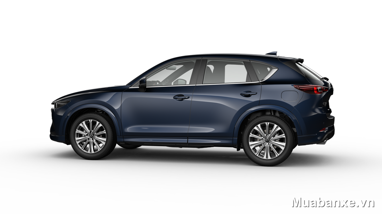 Mazda CX-5 màu xanh dương nhìn từ bên hông