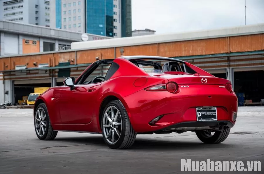 duoi xe mazda mx 5 tinbanxe vn