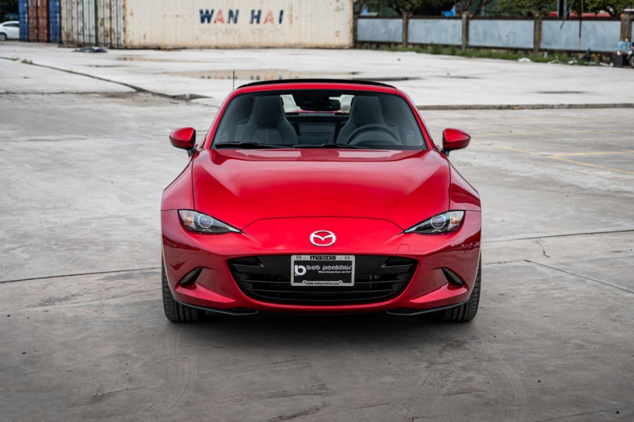 Thiết kế đầu xe mazda mx 5 