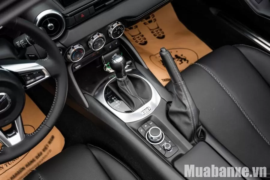 tien nghi tren xe mazda mx 5 tinbanxe vn